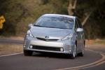 Toyota Prius V 2011 года
